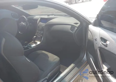 2015 Hyundai Genesis 3.8 Base z USA, uszkodzony, nr VIN KMHHU6KJ0FU124671